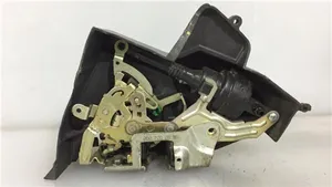 Mercedes-Benz E W210 Moteur de centralisation serrure de porte arrière 2027330108