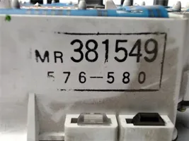 Mitsubishi Space Wagon Compteur de vitesse tableau de bord 381549