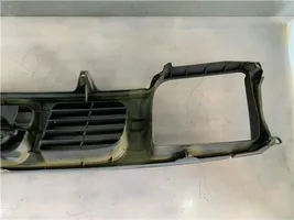 Nissan PickUp Atrapa chłodnicy / Grill 