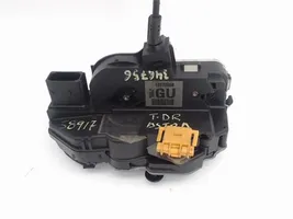 Opel Astra J Moteur de centralisation serrure de porte arrière 13579556