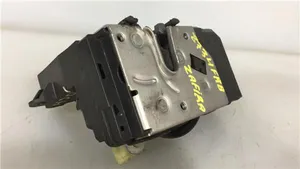 Opel Zafira B Moteur de verrouillage porte avant 13210749