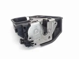 BMW X3 E83 Moteur de verrouillage porte avant 7154628