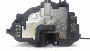 Renault Clio III Moteur de verrouillage porte avant 8200300127