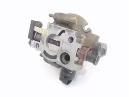 Renault Clio I Throttle body valve 7700860870