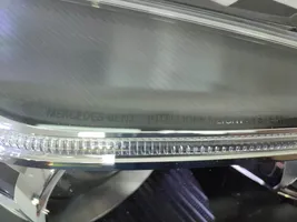 Mercedes-Benz SLK R172 Lampa przednia A1728205459