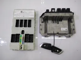 BMW 2 F45 Komputer / Sterownik ECU i komplet kluczy 8655107