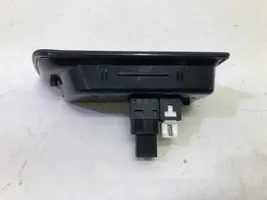 BMW 1 F20 F21 Connettore plug in AUX 9207357
