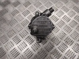 Volvo S60 Pompa a vuoto 08658230