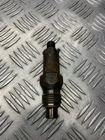 Renault Megane I Injecteur de carburant 6735401D