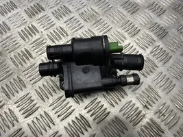 Ford Focus C-MAX Thermostat/thermostat housing 