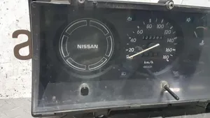 Nissan Patrol 260 Compteur de vitesse tableau de bord 