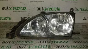 Toyota Avensis T220 Lampa przednia 