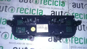 Volkswagen Golf VII Climate control unit 