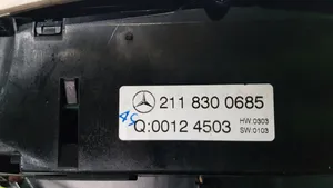 Mercedes-Benz E W211 Ilmastoinnin ohjainlaite 2118300685
