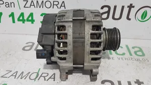 Volkswagen PASSAT Generatore/alternatore 03L903024F