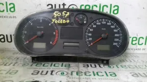 Seat Toledo I (1L) Nopeusmittari (mittaristo) 