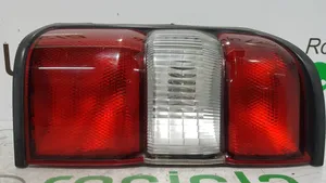 Nissan Patrol Y61 Feux arrière / postérieurs 