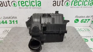 Audi A3 S3 8V Filtr powietrza 5Q0129606