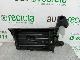 Audi A3 S3 8V Apatinė slidė 5Q0915321