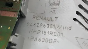 Renault Captur Lusterko wsteczne 963296351R