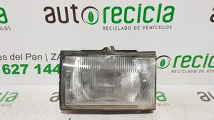 Opel Monterey Lampa przednia 