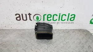 Nissan Micra Griglia di ventilazione centrale cruscotto 01016530