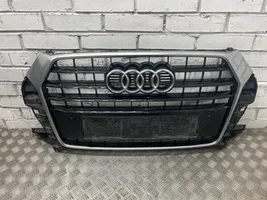 Audi Q3 8U Rejilla delantera 8U0853653M