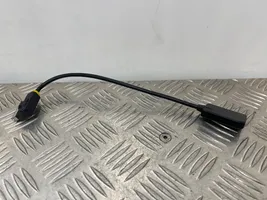 Audi Q5 SQ5 Connecteur/prise USB 4F0051510AL