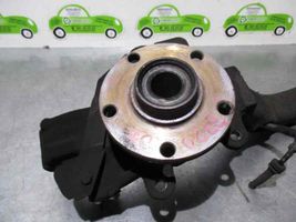 Audi A4 S4 B5 8D Fuso a snodo con mozzo ruota anteriore 8D0407257