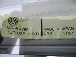 Volkswagen PASSAT B5.5 Radija/ CD/DVD grotuvas/ navigacija 1J0035119B