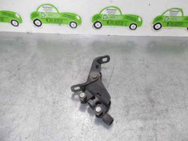 Opel Combo C Guida a rullo centrale per portellone scorrevole 24403082