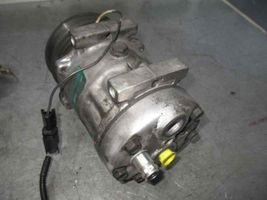 Volvo S40, V40 Ilmastointilaitteen kompressorin pumppu (A/C) 8200040681