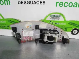 Mercedes-Benz CLK A209 C209 Interruttore di controllo dell’alzacristalli elettrico A2097272428