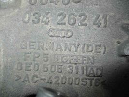 Audi A4 S4 B6 8E 8H Galinė svirtis 8E0505311