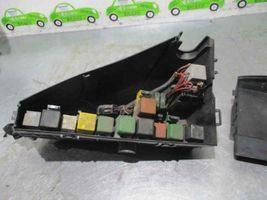 Opel Omega B1 Fuse module 90564324