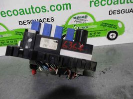 Nissan Navara Module de fusibles 24330C9960