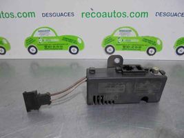 Volkswagen Golf III Amplificatore 0460100322