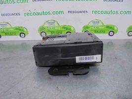 Opel Combo C Radio/CD/DVD/GPS-pääyksikkö 8200205833