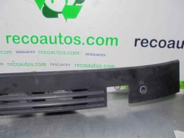 Mercedes-Benz 100 W631 Rivestimento del tergicristallo 6316200334