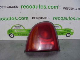 Ford Escort Luci posteriori 93AG15K258