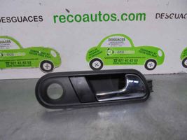 Seat Cordoba (6L) Poignée inférieure de porte avant 8L0837114C