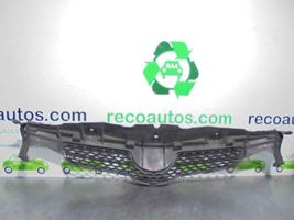 Toyota Auris E210 Griglia anteriore 5311102390