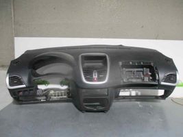 Peugeot 206+ Tableau de bord 824720