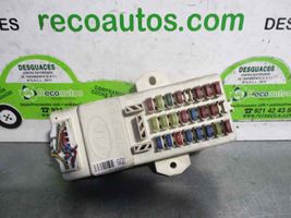 KIA Carnival Module de fusibles A05181N