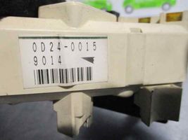 Toyota Prius (XW10) Module de fusibles 0D240015