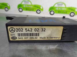 Mercedes-Benz C W202 Muu rele 2025420232