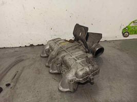 Audi 80 B1 Collettore di aspirazione 0281297134E