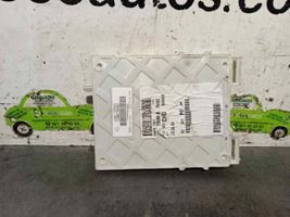 Ford Focus Module de fusibles GV6T14A073PF