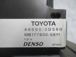 Toyota Yaris Wzmacniacz audio 886500D560