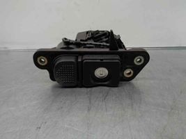 Mercedes-Benz S W220 Tailgate trunk handle A2157500191